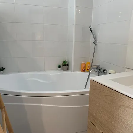 Bourgeois 3br & - Terrace, Walk To Croisette * Cannes
