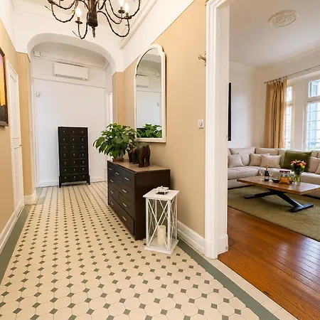 Bourgeois 3br & - Terrace, Walk To Croisette Cannes