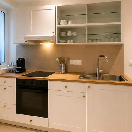 Bourgeois 3br & - Terrace, Walk To Croisette Appartement *
