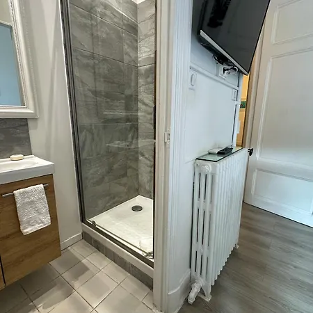 Bourgeois 3br & - Terrace, Walk To Croisette Apartment Cannes